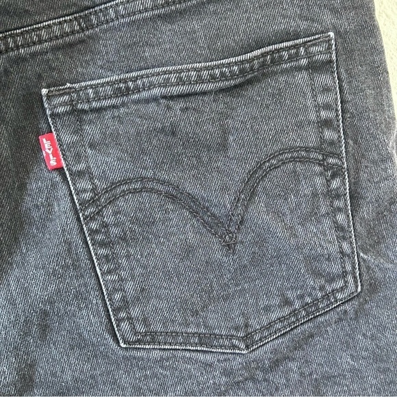 Levi’s Women’s Ribcage Shorts 31 Charcoal Raw Hem Rodeo Summer Beach Festival - Picture 5 of 10